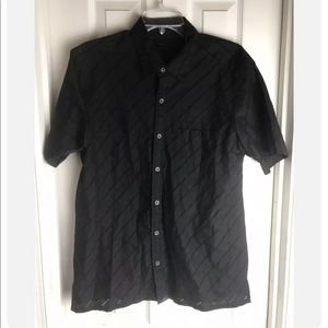 KENNETH COLE SIZE L DIAGONAL STRIPED BLACK SHORT SLEEVE CASUAL COTTON SHIRT